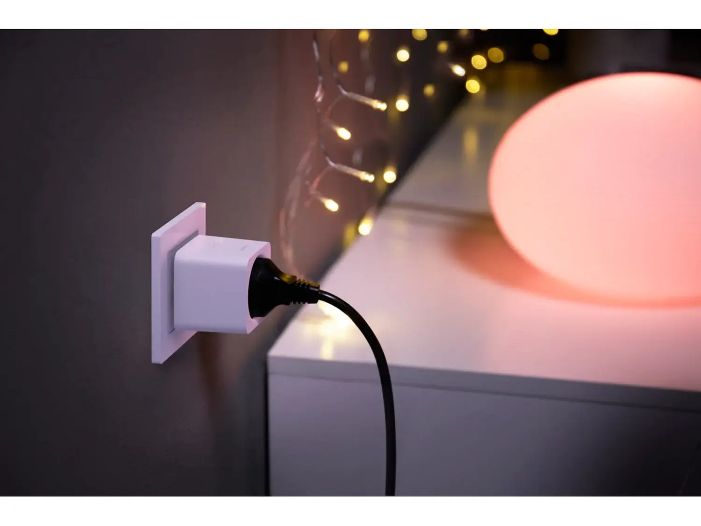 Philips Hue Smart Plug, älypistorasia